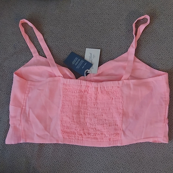 Universal thread crop top - Picture 2 of 2